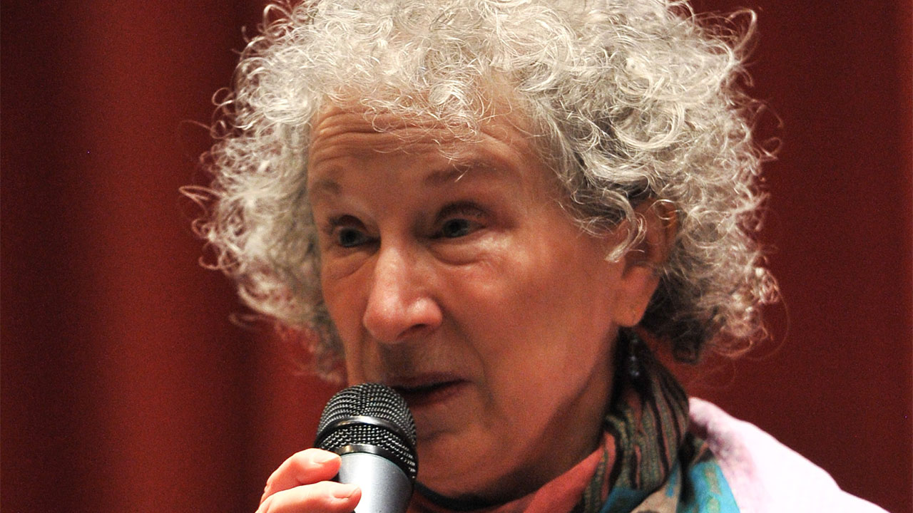 Selon Margaret Atwood : « La poésie est une version concentrée de la vie. »